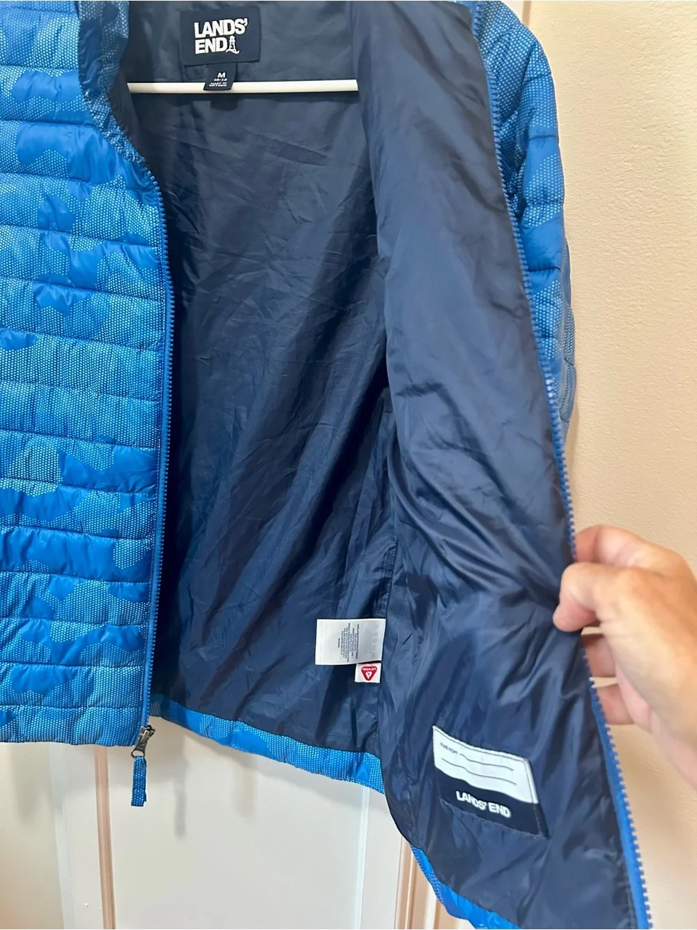 NWOT Lands’ End Boys Packable Puffer Jacket Blue Camo Medium 10-12